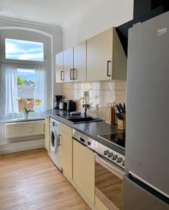 2-Zimmer Zentral In Ferdinandshof, Wlan Modern Zewnętrze zdjęcie