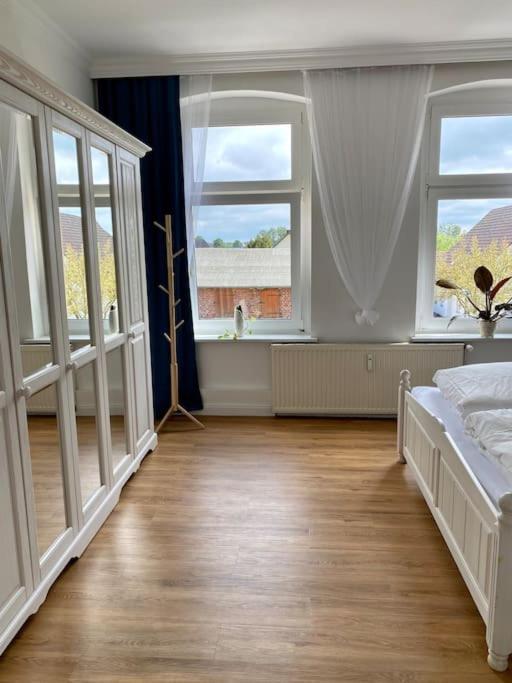 2-Zimmer Zentral In Ferdinandshof, Wlan Modern Zewnętrze zdjęcie